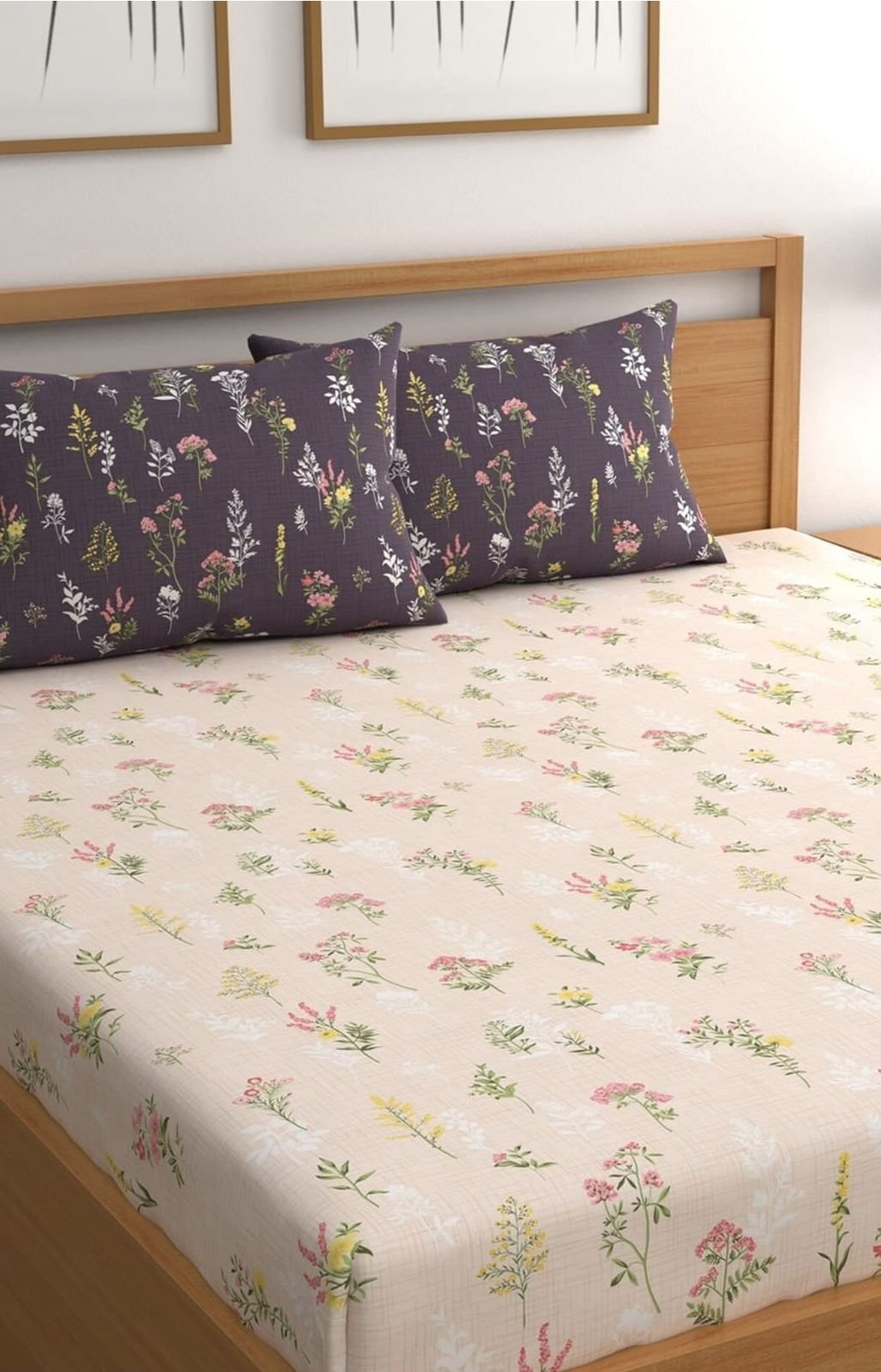 King Size  fitted Bedsheet ( Cream Contrast-king fitted bedsheet ) 