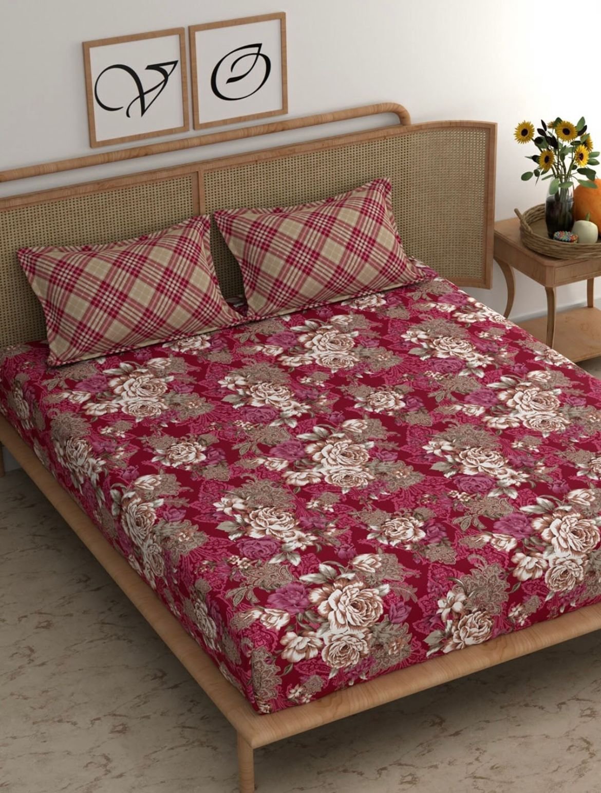 King Size  fitted Bedsheet ( Mehroon contrast-king fitted bedsheet ) 